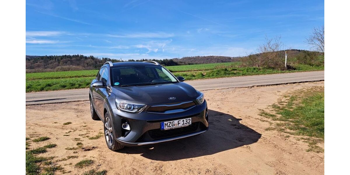 Kia Stonic 34.900 km 14.200 &euro; Beckingen 66701