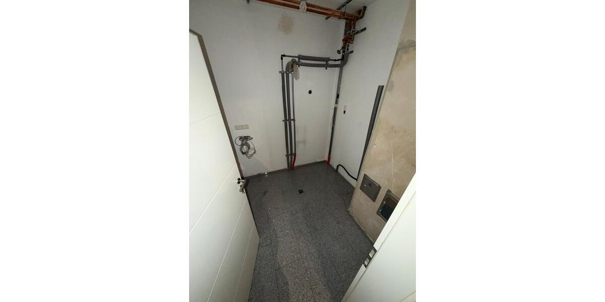 Erdgeschoßwohnung Schmelz - 3 Zimmer, 105 m&sup2;, 800&euro; | Angebot:25107141