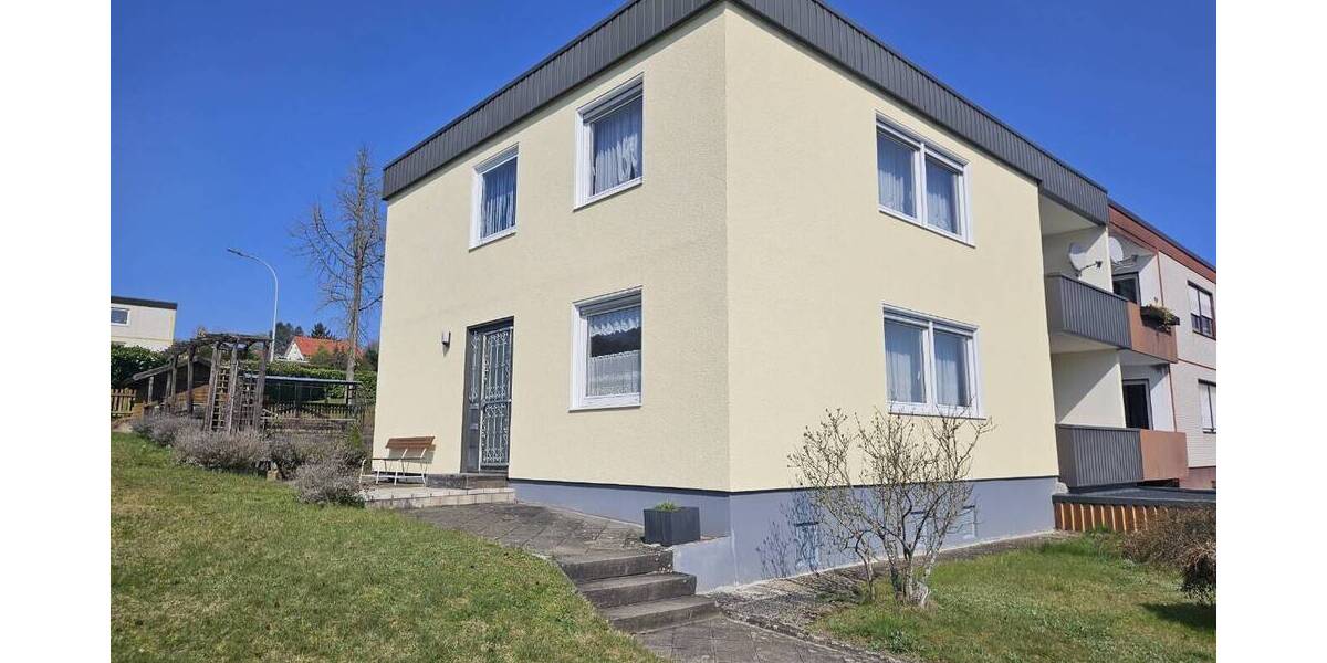Mehrfamilienhaus, Wohnhaus Neunkirchen-Wellesweiler Wellesweiler - 8 Zimmer, 164 m&sup2;, 199.000&euro; | Angebot:26029540