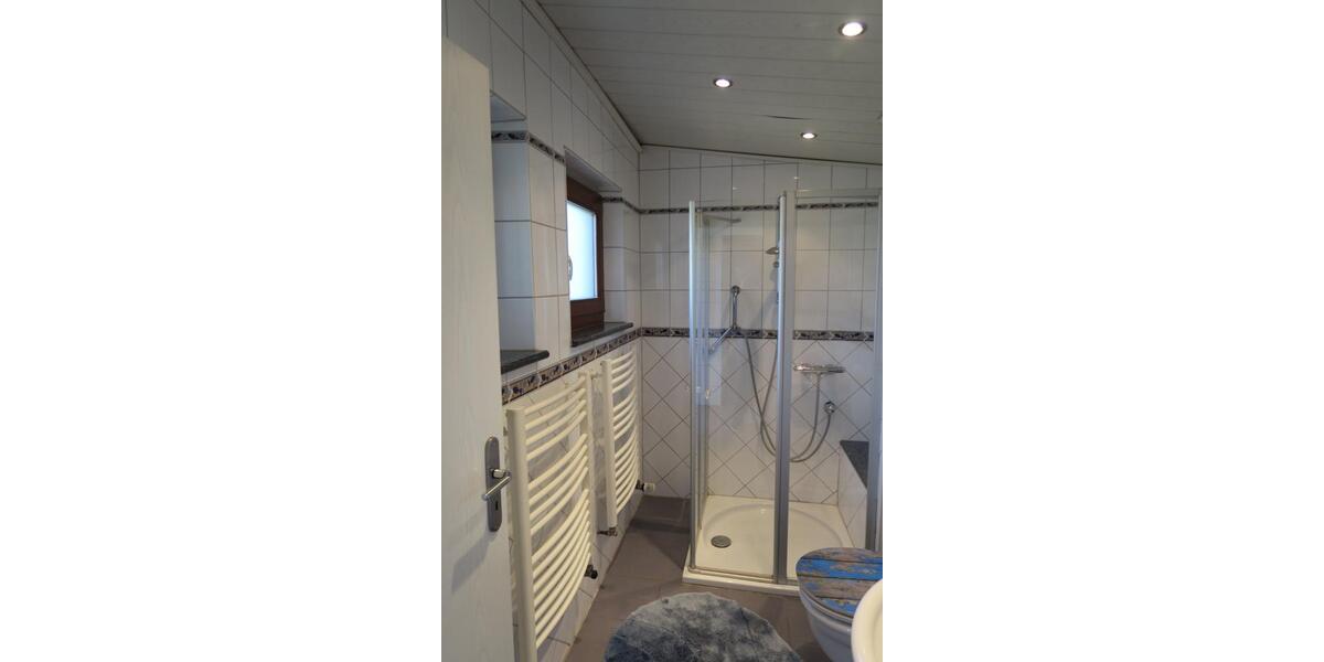 Erdgeschoßwohnung Schwalbach - 3 Zimmer, 113 m&sup2;, 900&euro; | Angebot:25932875