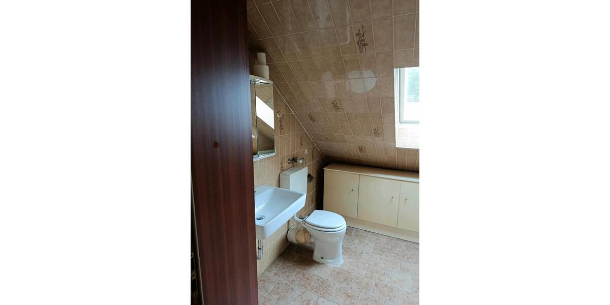 Dachgeschoßwohnung Illingen - 3 Zimmer, 60 m&sup2;, 600&euro; | Angebot:26626529