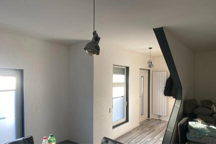 Wohnung Illingen - 2 Zimmer, 105 m&sup2;, 10&euro; | Angebot:25857854