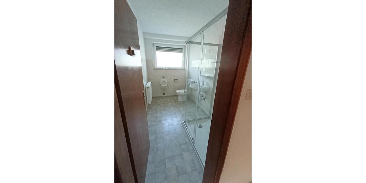 Erdgeschoßwohnung Überherrn - 4 Zimmer, 100 m&sup2;, 750&euro; | Angebot:25420798