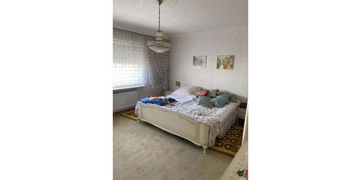 Einfamilienhaus Großrosseln - 6 Zimmer, 200 m&sup2;, 185.000&euro; | Angebot:25367937