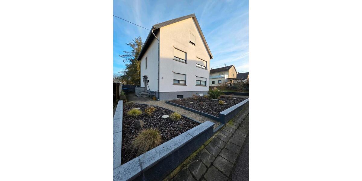 Mehrfamilienhaus, Wohnhaus Völklingen - 9 Zimmer, 165 m&sup2;, 339.000&euro; | Angebot:25404397