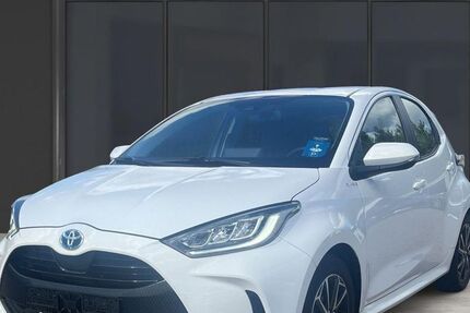 Toyota Yaris 43.000 km 17.990 &euro; Heusweiler 66265