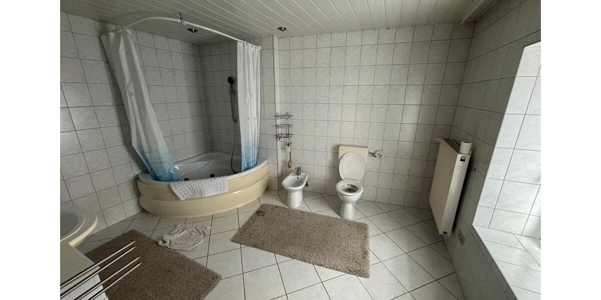 Bauernhaus, Landhaus Wallerfangen - 6.5 Zimmer, 224 m&sup2;, 335.000&euro; | Angebot:25811799