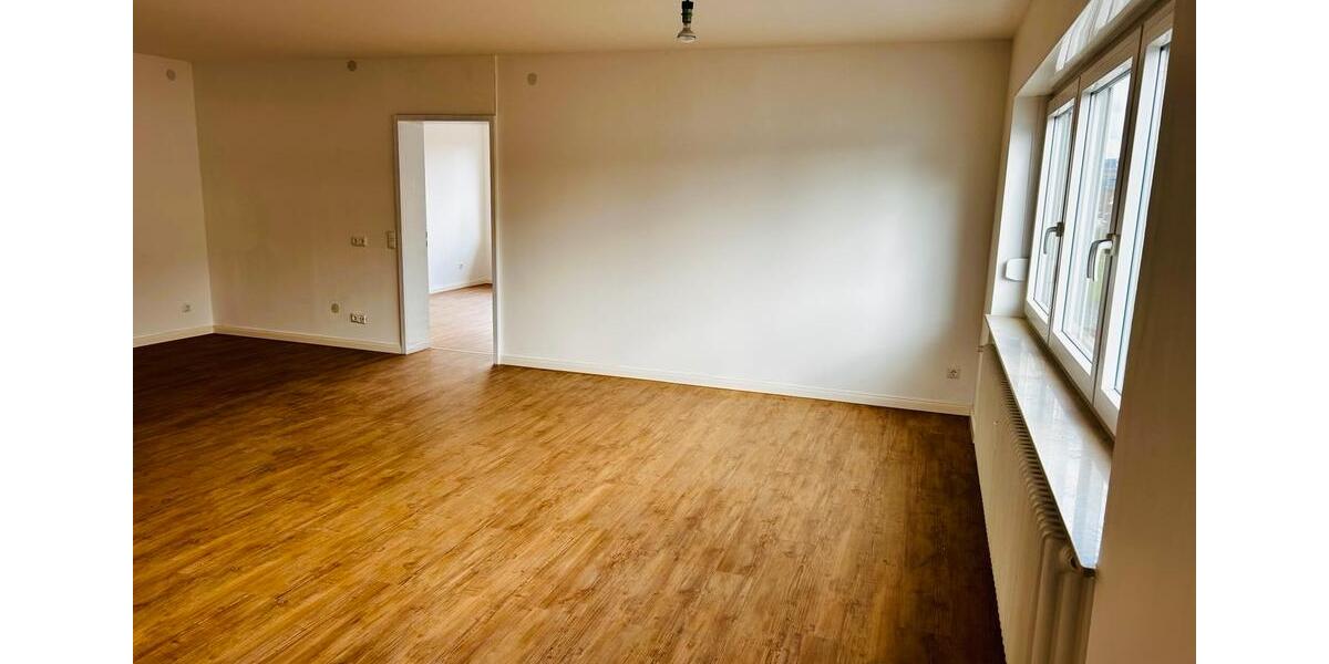 Etagenwohnung Heusweiler - 5 Zimmer, 100 m&sup2;, 700&euro; | Angebot:25944433