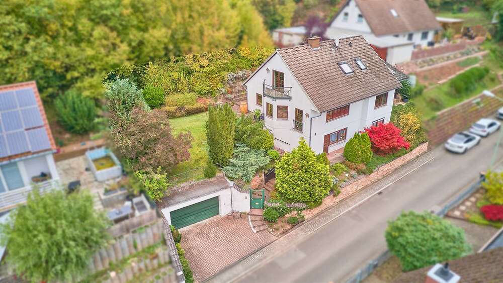 Einfamilienhaus Zweibrücken - 7 Zimmer, 153 m&sup2;, 445.000&euro; | Angebot:25483911