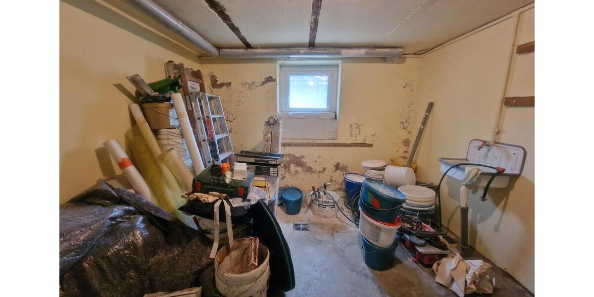 Dachgeschoßwohnung Saarbrücken Brebach-Fechingen - 4 Zimmer, 83 m&sup2;, 129.000&euro; | Angebot:26705534