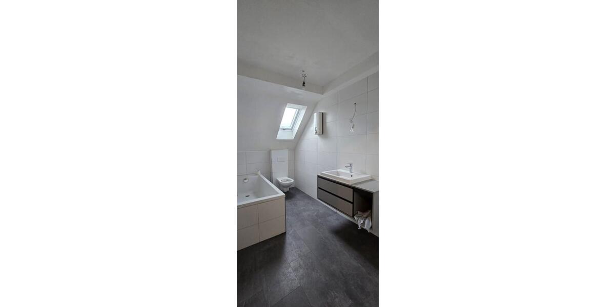 Etagenwohnung Völklingen - 4 Zimmer, 120 m&sup2;, 850&euro; | Angebot:25404636