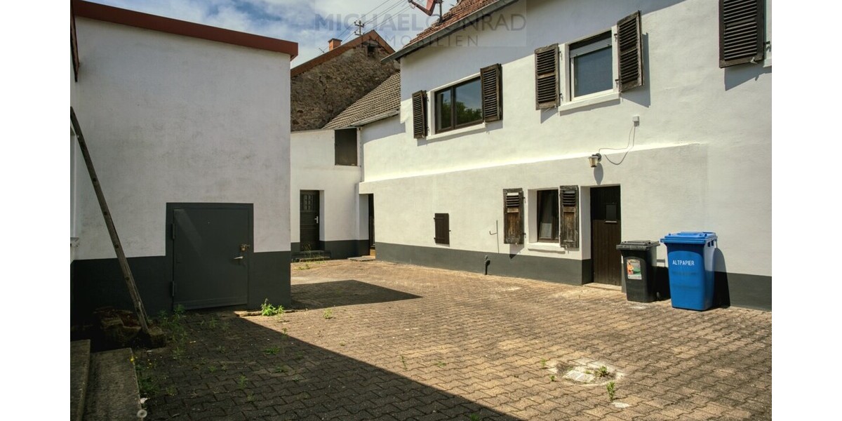Attraktives Mehrfamilienhaus für Kapitalanleger in Schmelz-Hüttersdorf - Mehrfamilienhaus, Wohnhaus Schmelz / Hüttersdorf Hüttersdorf | Angebot:27010347