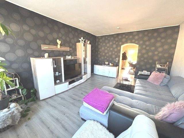 Terrassenwohnung Schwalbach Hülzweiler - 5 Zimmer, 120 m&sup2;, 198.000&euro; | Angebot:25667217