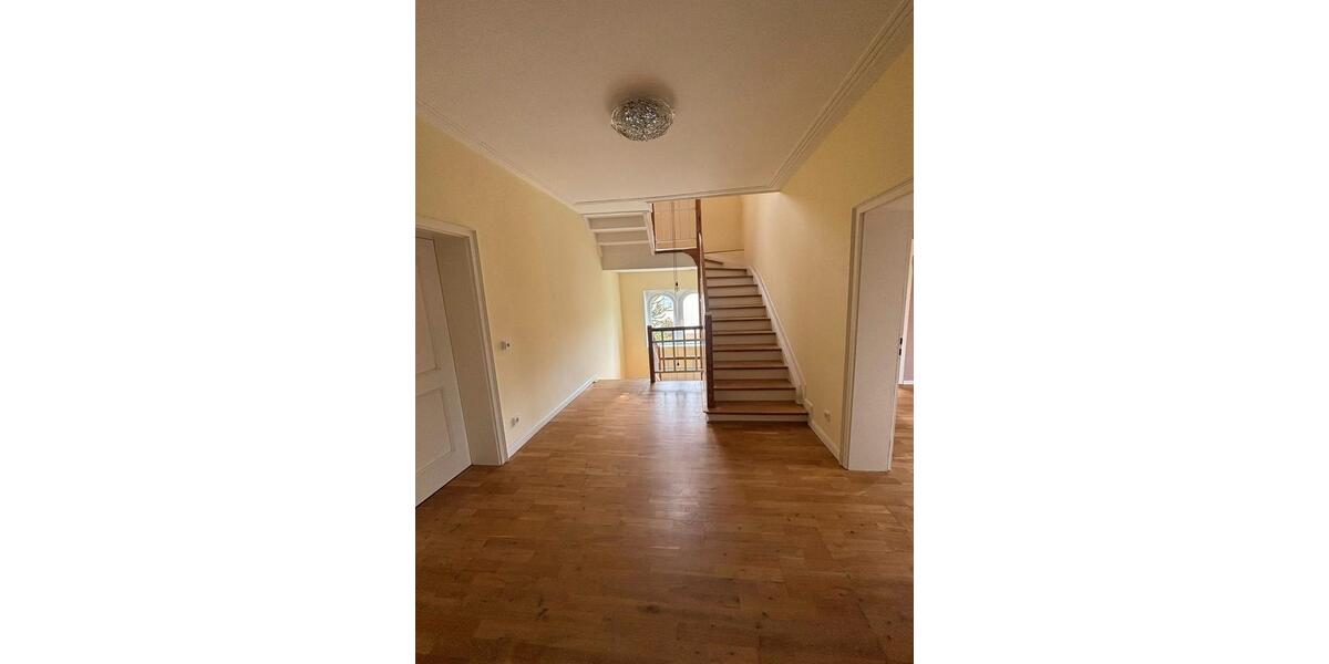 Einfamilienhaus Dillingen (Saar) - 9 Zimmer, 230 m&sup2;, 610.000&euro; | Angebot:26649842