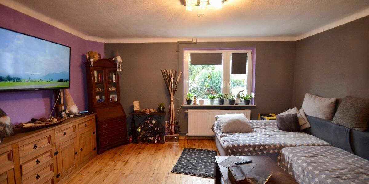 Reihenendhaus Völklingen Ludweiler - 3 Zimmer, 70 m&sup2;, 120.000&euro; | Angebot:25666080