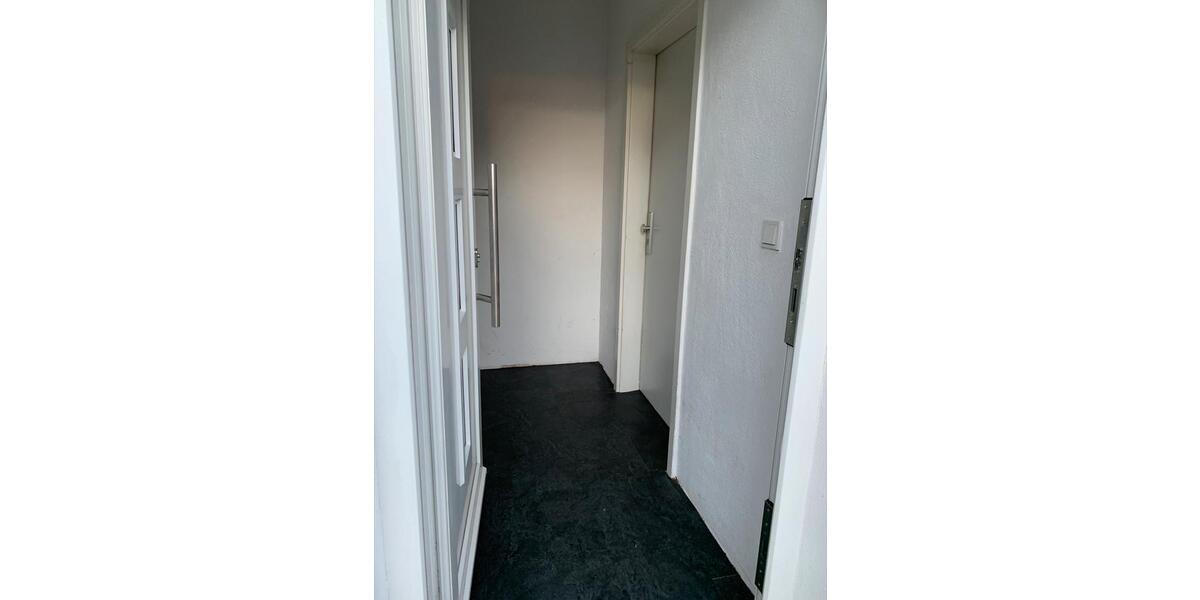 Erdgeschoßwohnung Saarlouis - 2.5 Zimmer, 70 m&sup2;, 650&euro; | Angebot:25936036