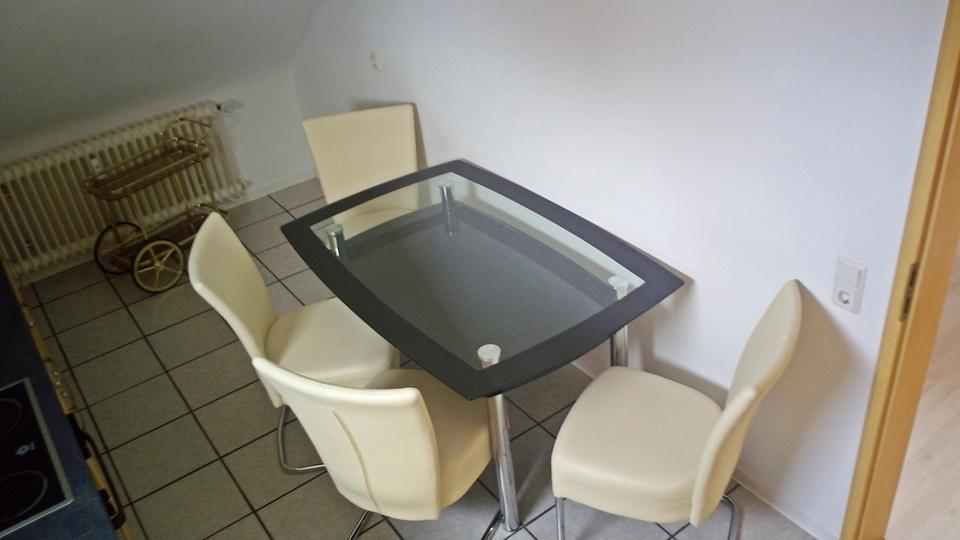 Dachgeschoßwohnung Riegelsberg - 3 Zimmer, 100 m&sup2;, 650&euro; | Angebot:26688709