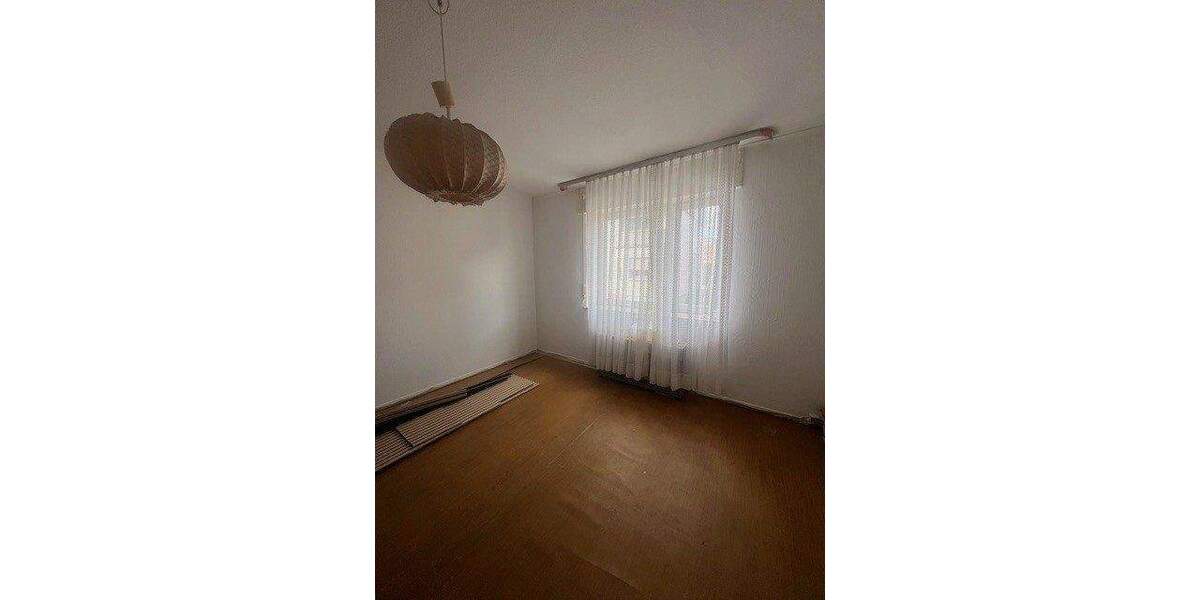 Reihenmittelhaus Völklingen Ludweiler - 7 Zimmer, 200 m&sup2;, 159.000&euro; | Angebot:25730787