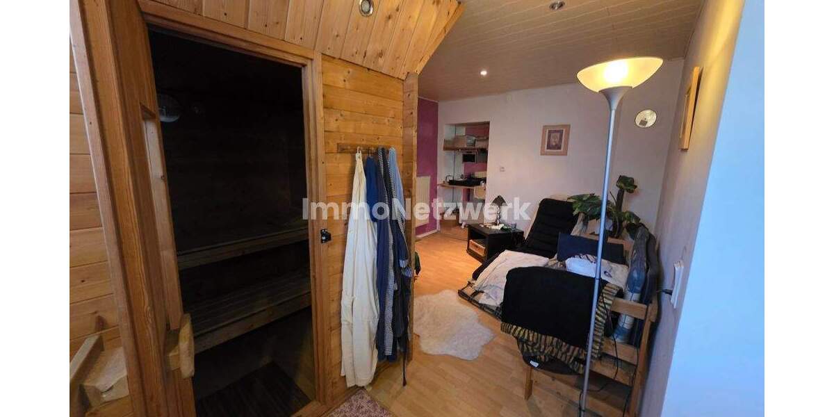 Etagenwohnung Neunkirchen/Saar Innenstadt - 3 Zimmer, 99 m&sup2;, 158.000&euro; | Angebot:25753816