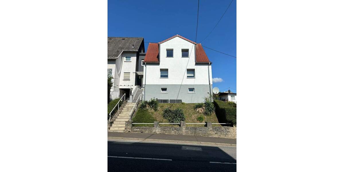 Mehrfamilienhaus, Wohnhaus Neunkirchen Wiebelskirchen - 6 Zimmer, 178 m&sup2;, 229.000&euro; | Angebot:25706021