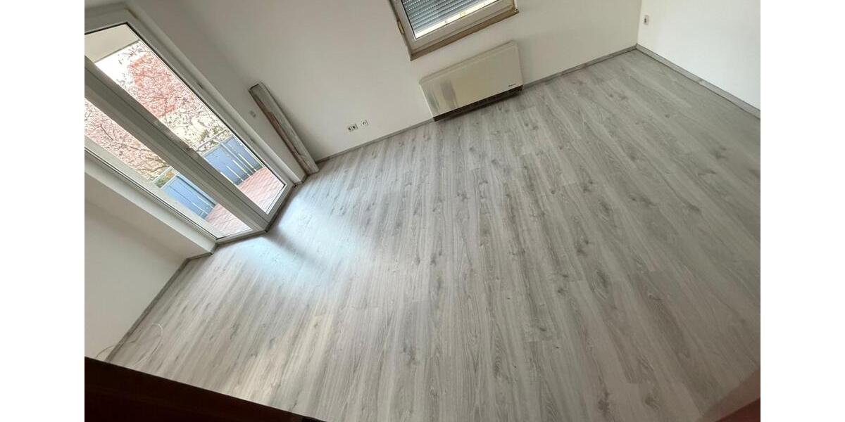 Etagenwohnung Beckingen - 2 Zimmer, 65 m&sup2;, 900&euro; | Angebot:26560630