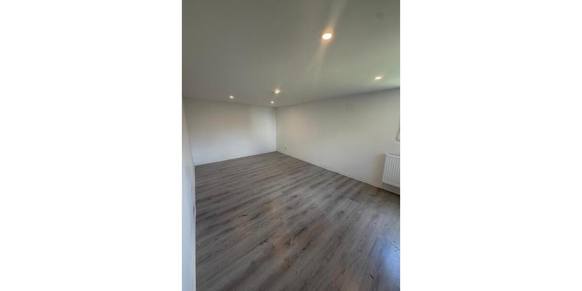 Erdgeschoßwohnung Saarbrücken Brebach-Fechingen - 3 Zimmer, 77 m&sup2;, 600&euro; | Angebot:24658518