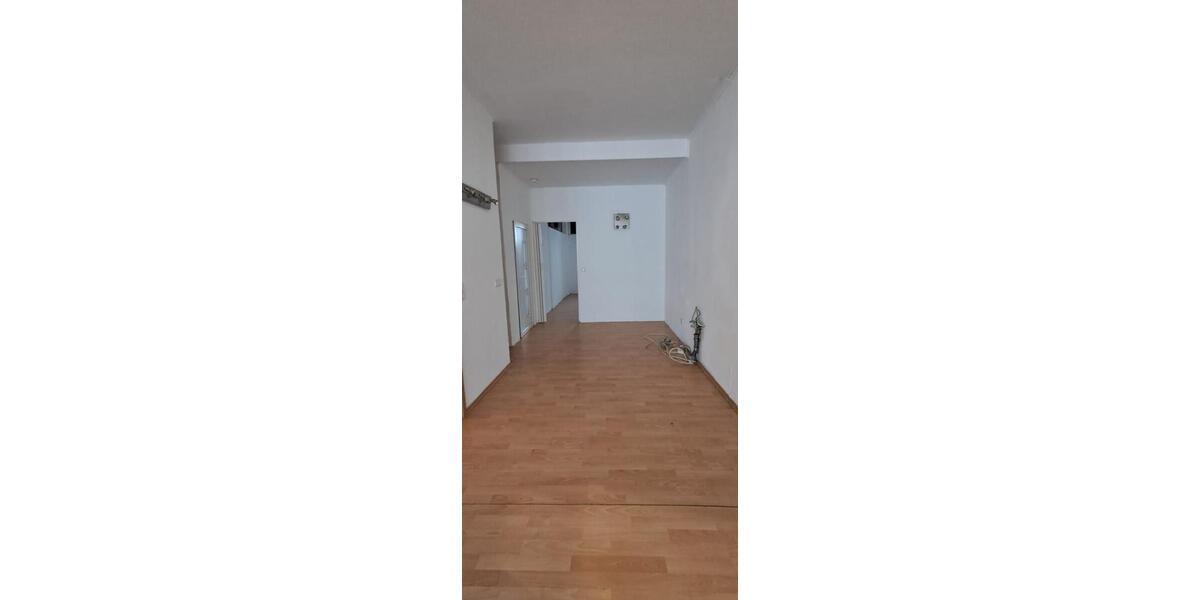 Erdgeschoßwohnung Saarbrücken West - 1 Zimmer, 50 m&sup2;, 500&euro; | Angebot:24507840