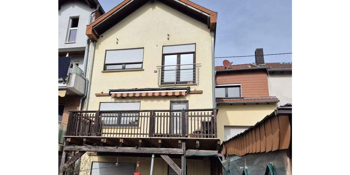 Mehrfamilienhaus, Wohnhaus Hüttigweiler Hüttigweiler - 6 Zimmer, 205 m&sup2;, 248.000&euro; | Angebot:25730740