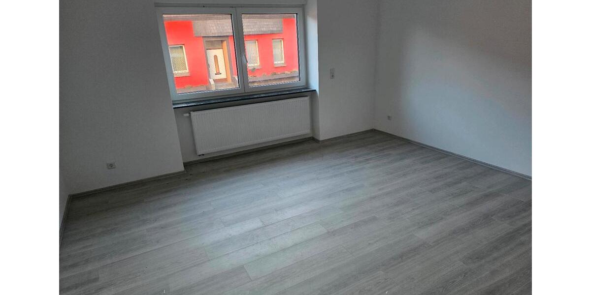 Erdgeschoßwohnung Neunkirchen - 2 Zimmer, 85 m&sup2;, 650&euro; | Angebot:25370253