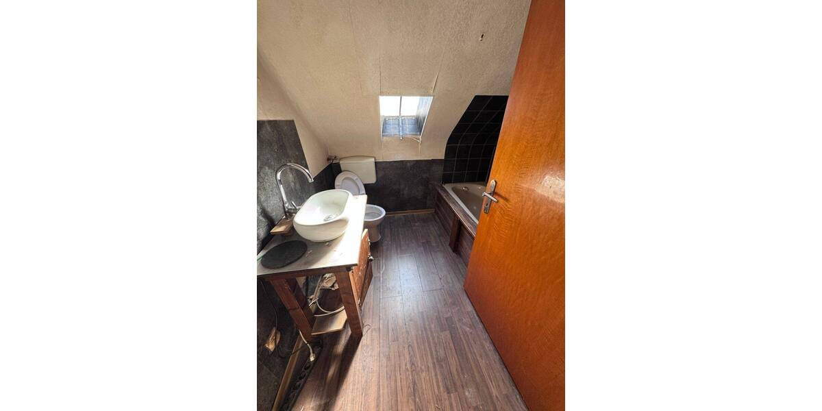 Einfamilienhaus Schmelz / Limbach Limbach - 4 Zimmer, 127 m&sup2;, 85.000&euro; | Angebot:25705075