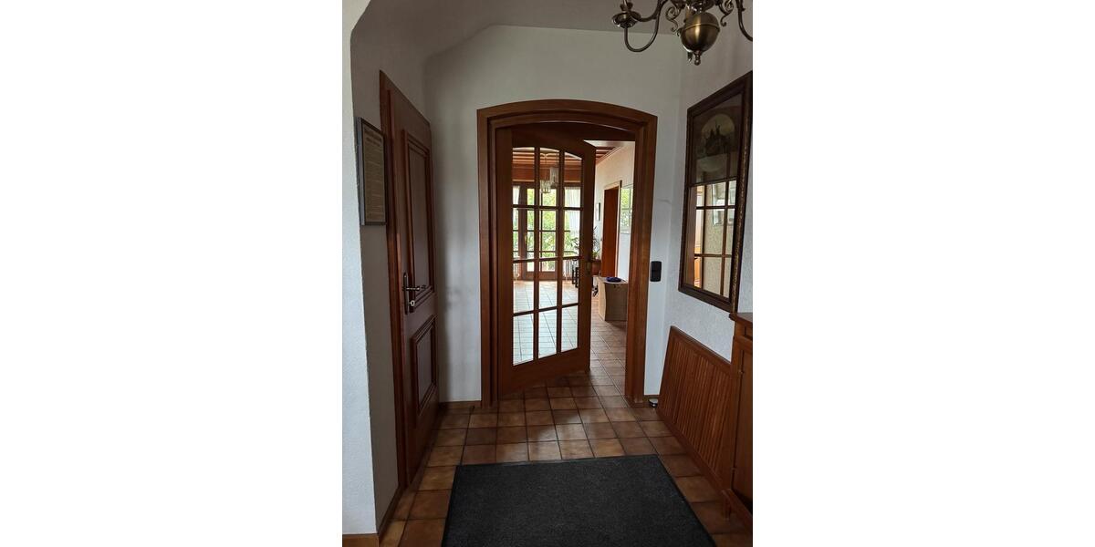 Erdgeschoßwohnung Neunkirchen - 4 Zimmer, 90 m&sup2;, 1.350&euro; | Angebot:25940770