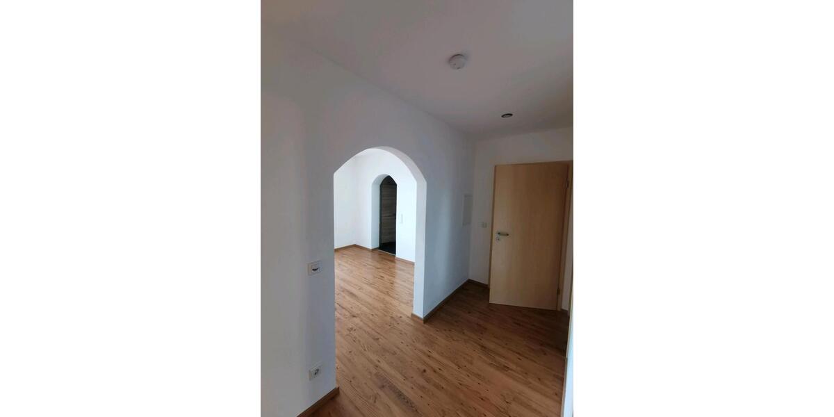 Erdgeschoßwohnung Heusweiler - 3 Zimmer, 83 m&sup2;, 799&euro; | Angebot:25836693