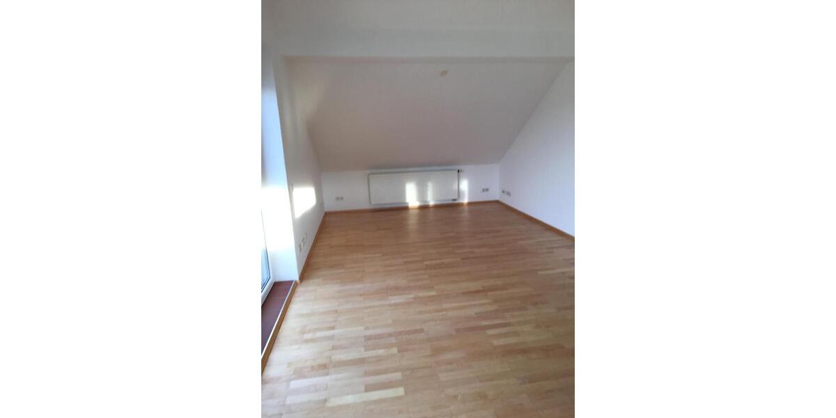 Dachgeschoßwohnung Sankt Wendel - 3.5 Zimmer, 90 m&sup2;, 850&euro; | Angebot:26613888
