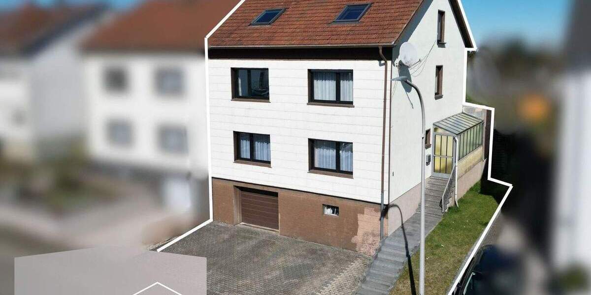 Einfamilienhaus Saarlouis Neuforweiler - 9 Zimmer, 217 m&sup2;, 339.000&euro; | Angebot:25735478