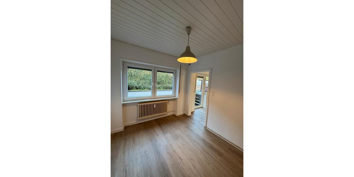 Erdgeschoßwohnung Eppelborn - 3.5 Zimmer, 109 m&sup2;, 950&euro; | Angebot:25824645