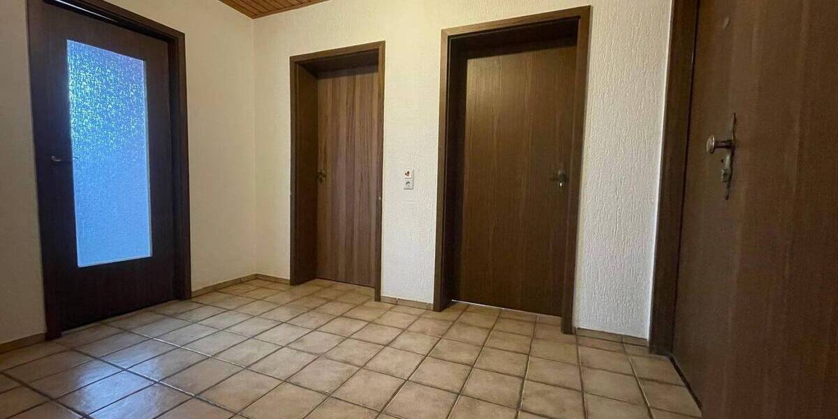 Etagenwohnung Sankt Wendel Oberlinxweiler - 3 Zimmer, 68.000&euro; | Angebot:25744472