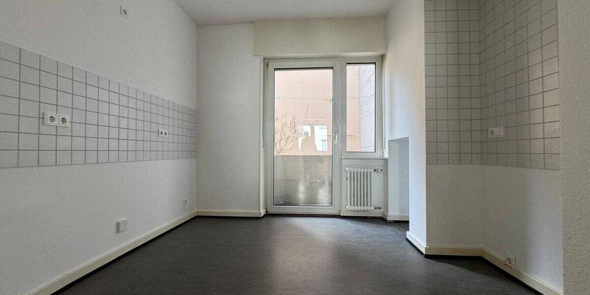 Etagenwohnung Saarbrücken St Johann - 3 Zimmer, 65 m&sup2;, 595&euro; | Angebot:25986218