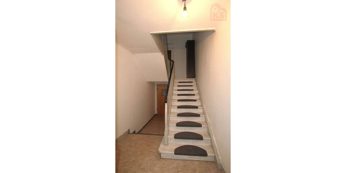 Reihenmittelhaus Saarlouis Roden - 9 Zimmer, 209 m&sup2;, 239.000&euro; | Angebot:26740496