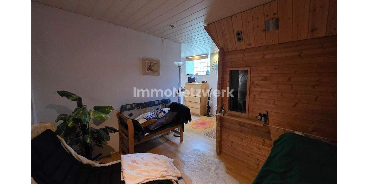 Etagenwohnung Neunkirchen/Saar Innenstadt - 3 Zimmer, 99 m&sup2;, 158.000&euro; | Angebot:25753816