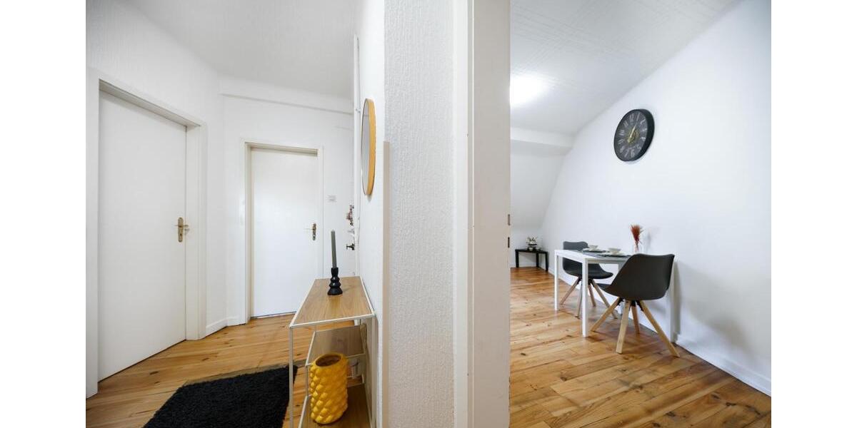 Dachgeschoßwohnung Saarbrücken West - 1 Zimmer, 48 m&sup2;, 850&euro; | Angebot:25942073
