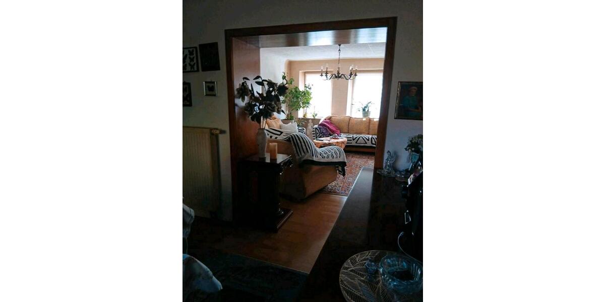 Einfamilienhaus Schiffweiler - 7 Zimmer, 180 m&sup2;, 310.000&euro; | Angebot:26522720