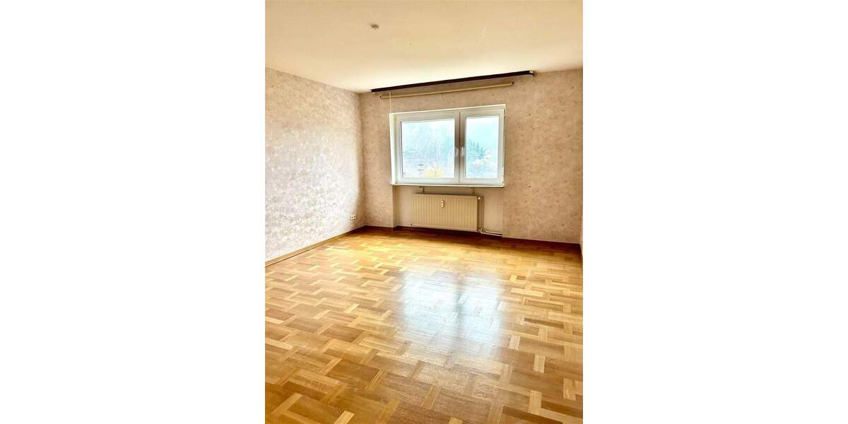 Etagenwohnung Saarbrücken Scheidt - 2 Zimmer, 77 m&sup2;, 168.000&euro; | Angebot:25701158