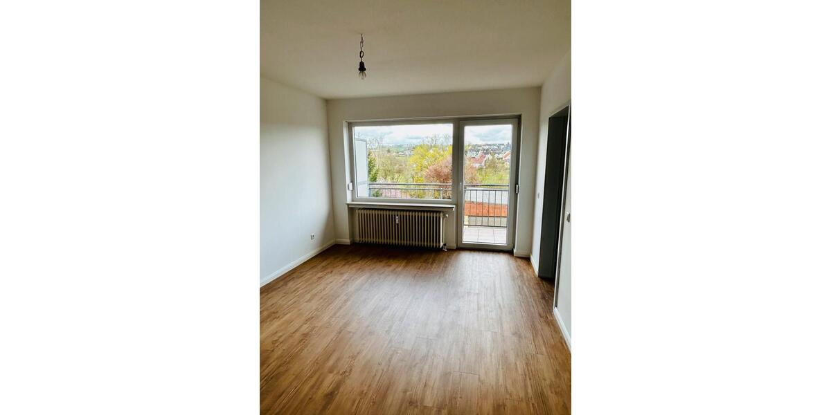 Etagenwohnung Heusweiler - 5 Zimmer, 100 m&sup2;, 700&euro; | Angebot:25944433