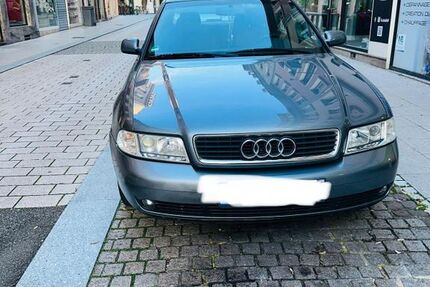 Audi A4 168.000 km 1.450 &euro; Saarbrücken 66125
