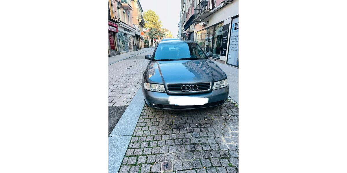 Audi A4 168.000 km 1.450 &euro; Saarbrücken 66125