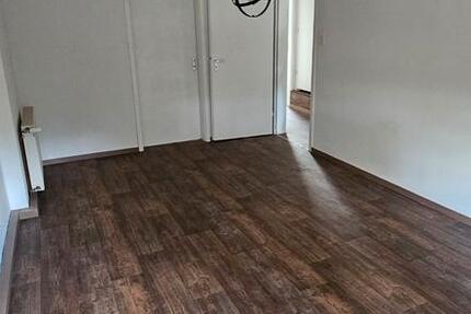Wohnung Saarbrücken Dudweiler - 3 Zimmer, 75 m&sup2;, 450&euro; | Angebot:26504363
