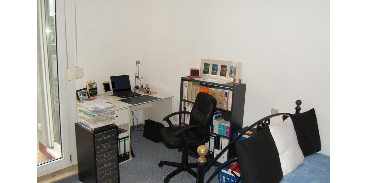 Etagenwohnung Saarbrücken Kieselhumes - 1 Zimmer, 24 m&sup2;, 310&euro; | Angebot:26704234