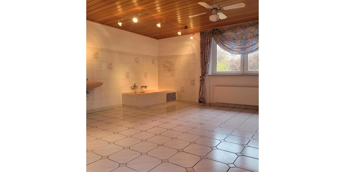 Mehrfamilienhaus, Wohnhaus Wadgassen - 7 Zimmer, 270 m&sup2;, 429.000&euro; | Angebot:25381848