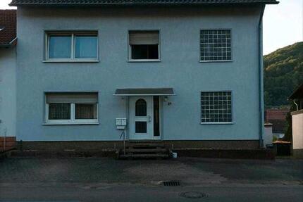 Haus Rehlingen-Siersburg Siersburg - 12 Zimmer, 255 m&sup2;, 395.000&euro; | Angebot:26802294