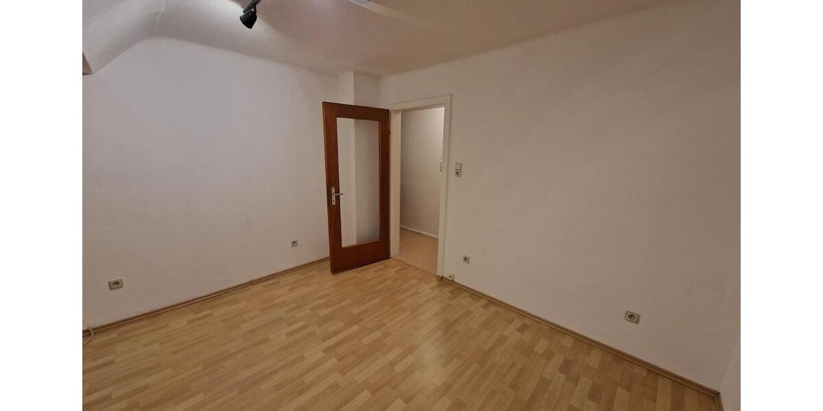Dachgeschoßwohnung Blieskastel - 2 Zimmer, 46 m&sup2;, 330&euro; | Angebot:25646998
